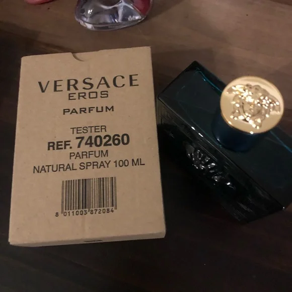 Versace Eros(Holiday offer ) - Picture 3 of 4